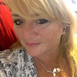 Meet your Posher, Jacqueline